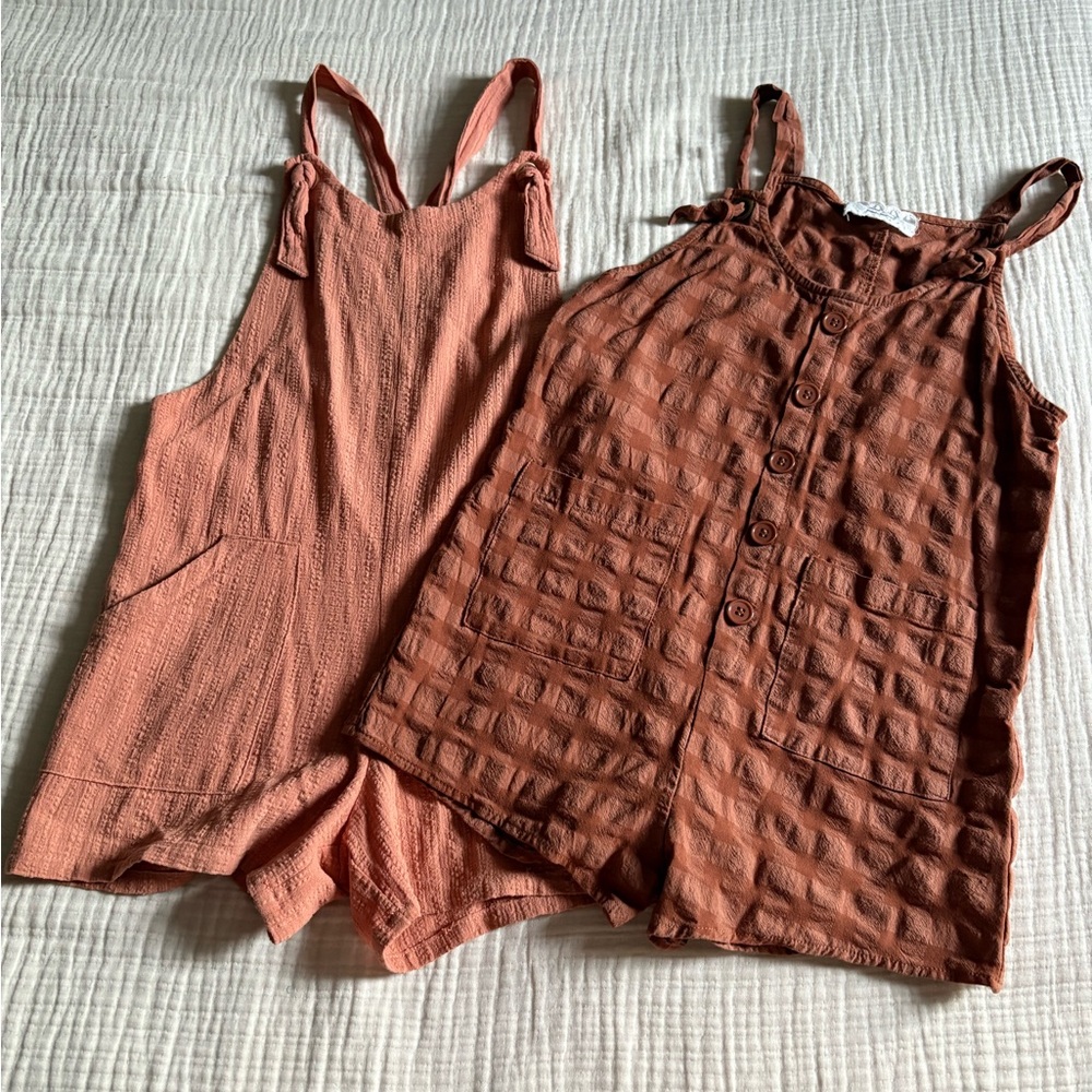 Art Class Coral Textured Garment